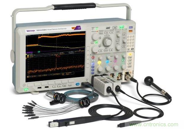 混合域示波器(MDO)將頻譜分析儀、示波器和邏輯分析儀組合在一臺(tái)儀表內(nèi)，可以從全部三臺(tái)儀器中產(chǎn)生同步的而且與時(shí)間關(guān)聯(lián)的測(cè)量結(jié)果。圖中顯示的是泰克公司的MDO4000B。