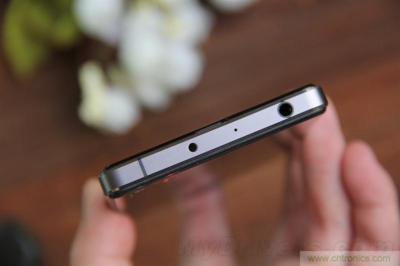 無邊框的 nubia Z9 ，一款既有驚喜，又有驚艷的智能手機