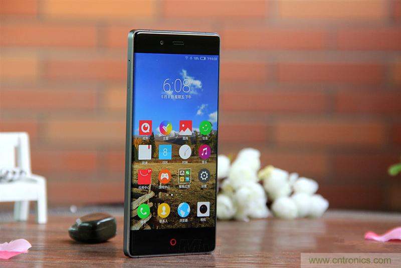 無邊框的 nubia Z9 ，一款既有驚喜，又有驚艷的智能手機